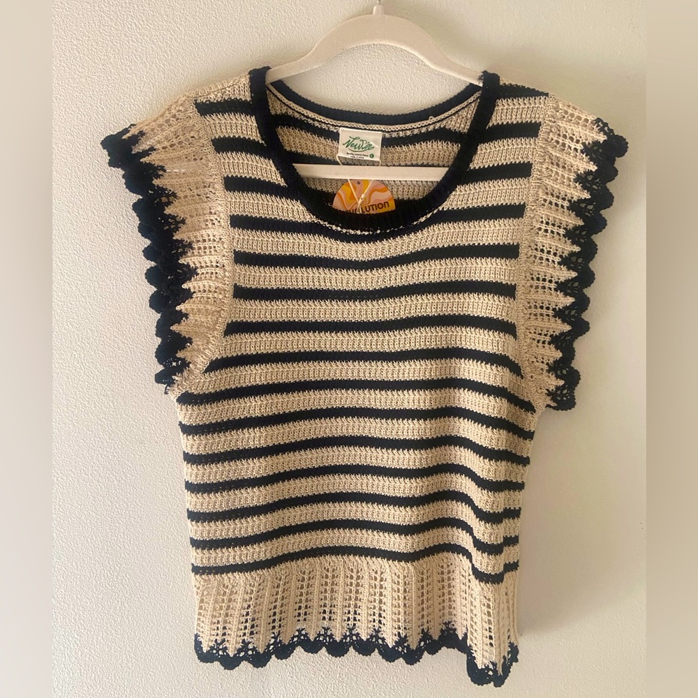 NWT Striped Crochet Cream and Black Boho Top with Ruffle Sleeves and Hem Size L